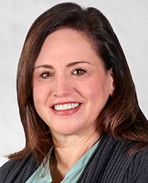 Olga Resendes Headshot