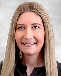 Molly Towne, LCSW Headshot